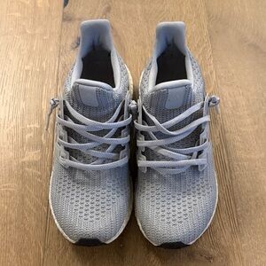 adidas Men's Light Gray Athletic Running Shoes